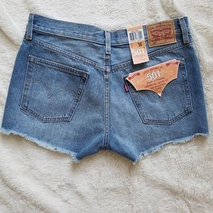 NWT 501 Levi Shorts
